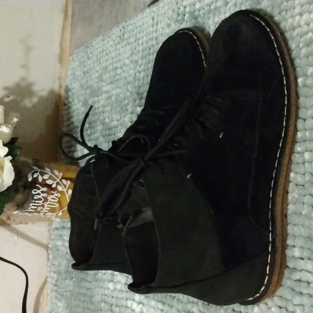 Boots Clarks